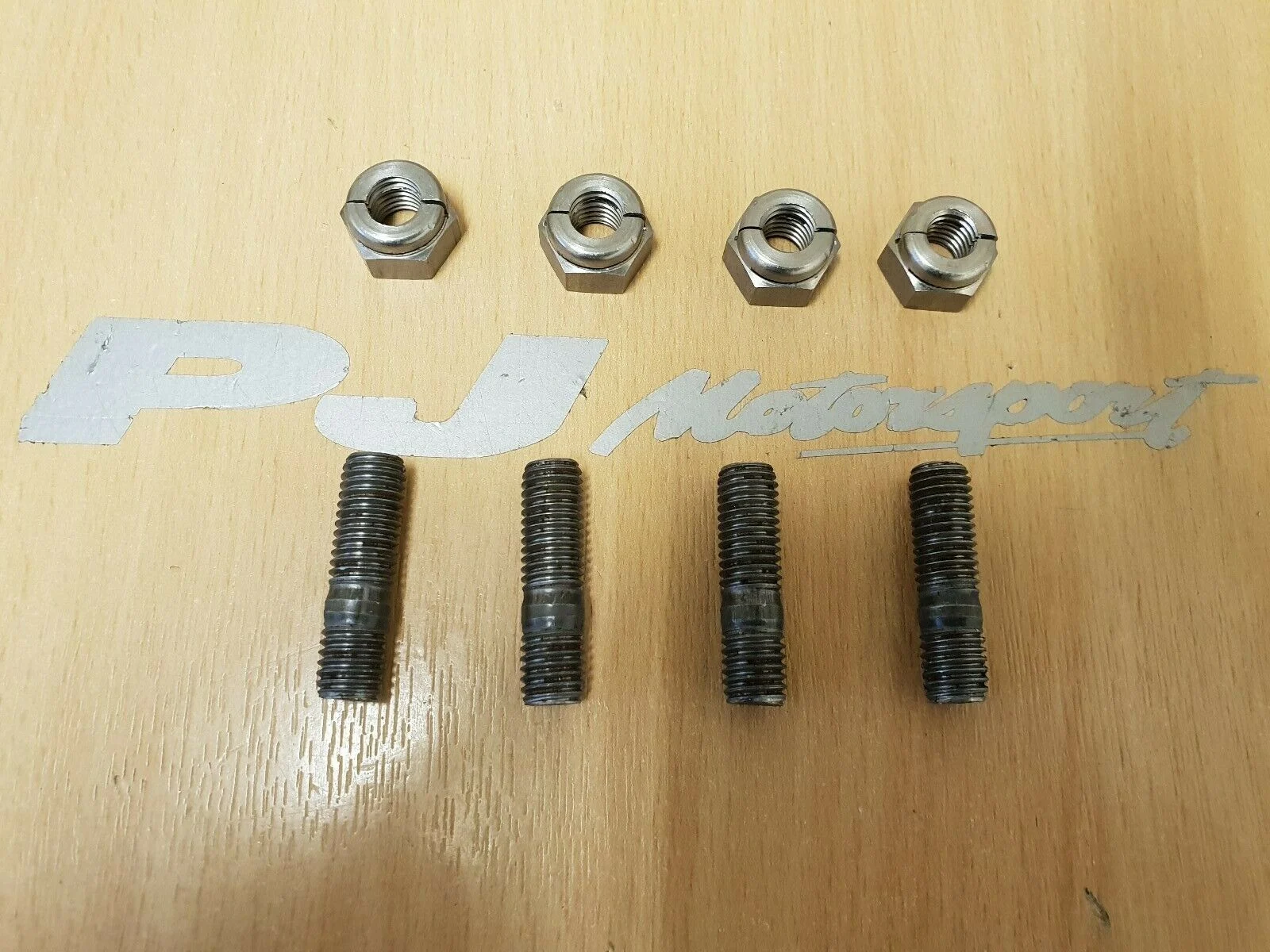 Cosworth turbo to manifold stud & aerotight nut set (x4)